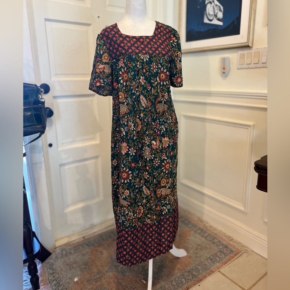 VTG EUC Expressions Catalogue Muumuu House Dress Caftan  Sz s